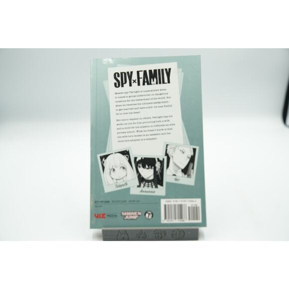 SPY x FAMILY Manga Vol. 1-4 Set English VIZ Media Shonen Jump Tatsuya Endo Lot - Picture 4 of 10